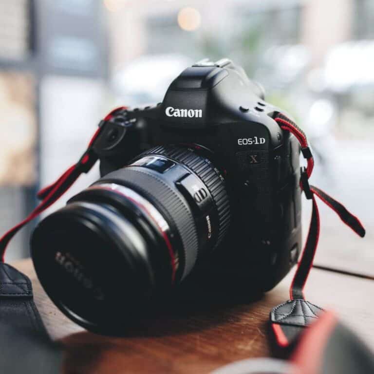 What’s a DSLR Camera? The Beginner’s Guide - Portraits Refined